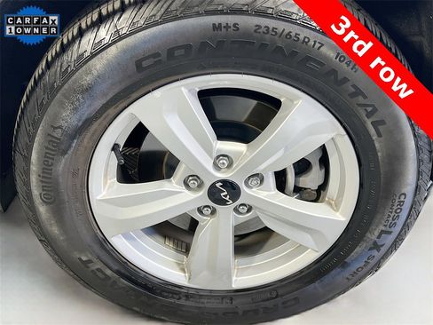 Certified 2025 Kia Sorento LX image 30