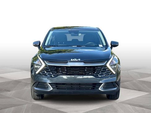 Used 2023 Kia Sportage EX image 3