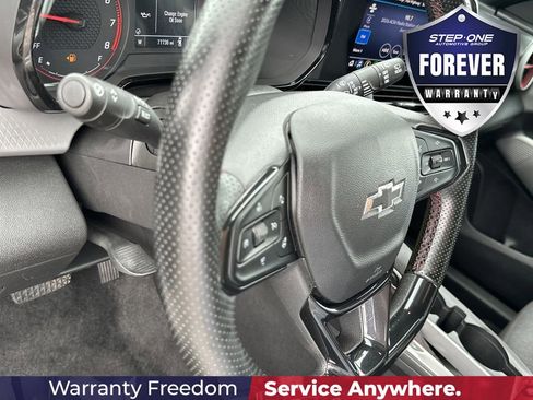 Used 2024 Chevrolet Trax RS FWD image 19