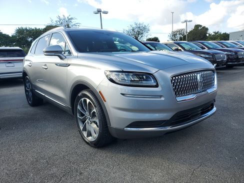 Certified 2023 Lincoln Nautilus Reserve image 24