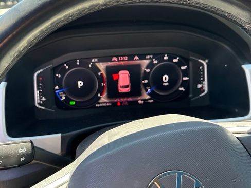 Used 2022 Volkswagen Atlas SEL Premium AWD/4WD image 11
