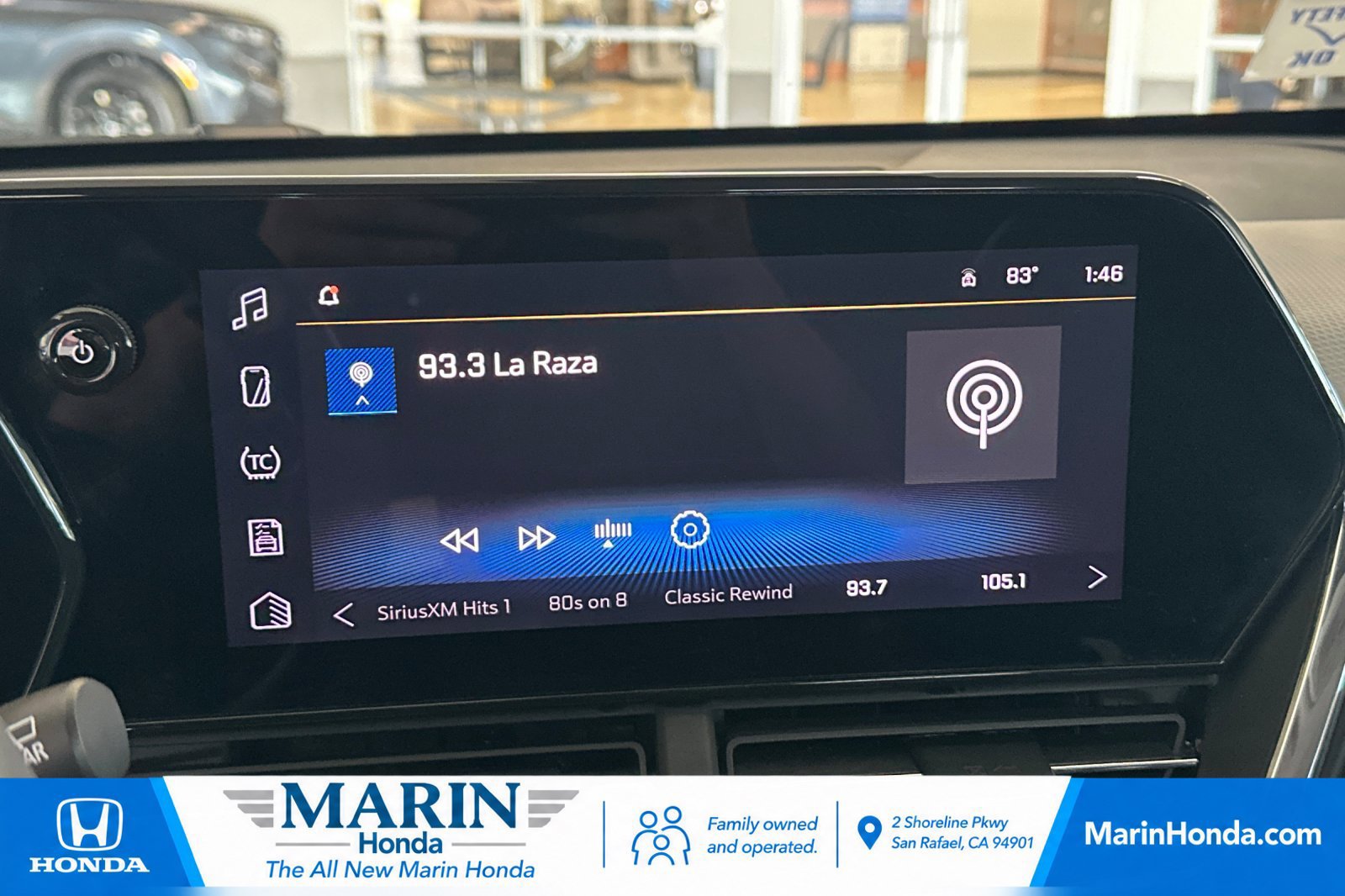 Used 2025 Chevrolet Trax LT FWD image 22