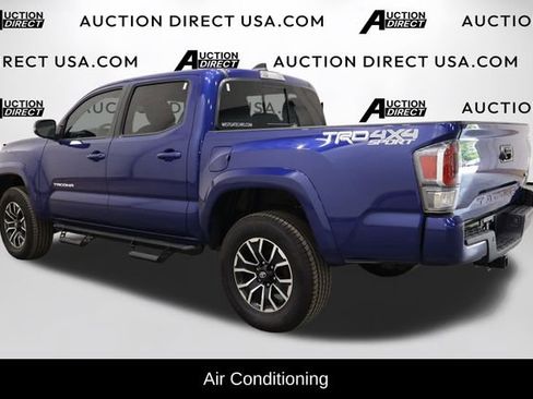 Used 2023 Toyota Tacoma TRD Sport image 5