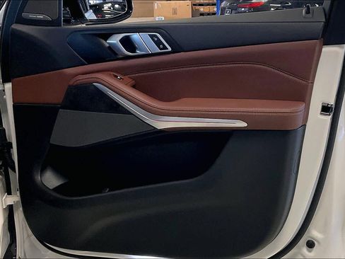 Certified 2023 BMW X5 sDrive40i w/ Premium Package image 21