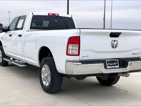 Used 2024 RAM 3500 Big Horn image 15