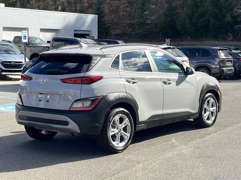 Used 2023 Hyundai Kona SEL w/ Convenience Package image 5