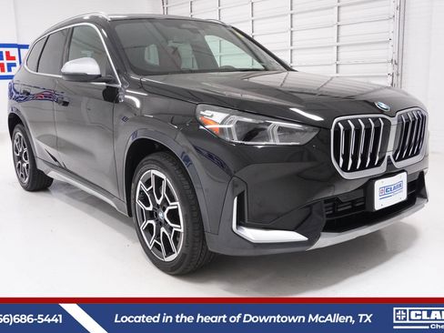 Used 2024 BMW X1 xDrive28i w/ Convenience Package image 3
