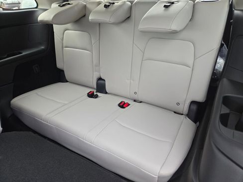 New 2026 Nissan Pathfinder SL AWD/4WD image 15