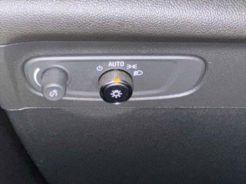 Used 2023 Buick Envision Preferred image 29