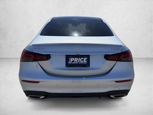 Used 2022 Mercedes-Benz E 450 4MATIC Sedan image 6