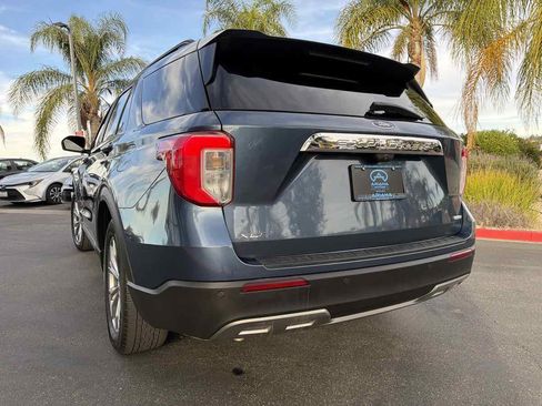 Used 2020 Ford Explorer XLT w/ Equipment Group 202A image 5