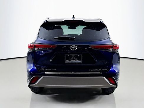 Used 2020 Toyota Highlander Platinum AWD/4WD image 6