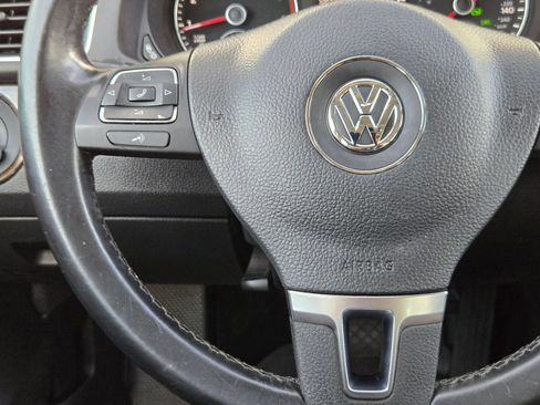 Used 2015 Volkswagen Passat 1.8T SEL Premium FWD image 22