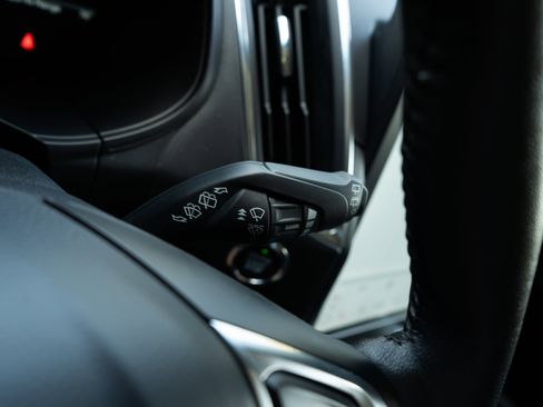 Used 2024 Ford Edge Titanium image 26