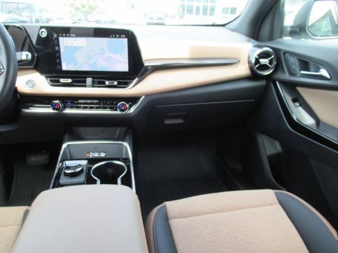 Certified 2025 Chevrolet Equinox ACTIV w/ Safety and Technology Package FWD image 14