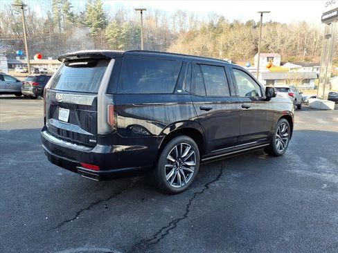 Used 2022 Cadillac Escalade Sport Platinum image 7