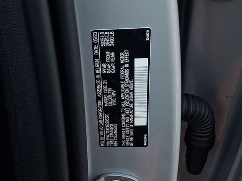 Certified 2024 Volvo XC40 B5 Core image 27