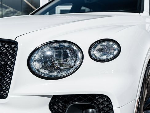 Used 2023 Bentley Bentayga Speed image 23