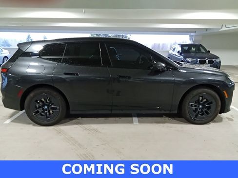 Used 2023 BMW iX xDrive50 w/ Convenience Package image 5