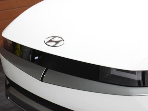 Used 2024 Hyundai Ioniq 5 SEL image 12