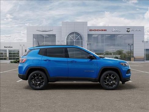 New 2026 Jeep Compass Latitude AWD/4WD image 21