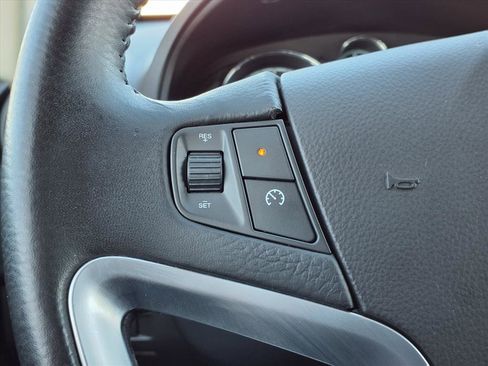 Used 2015 Chevrolet Captiva Sport LS image 19