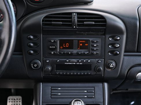 Used 2002 Porsche 911 GT3 RS image 21