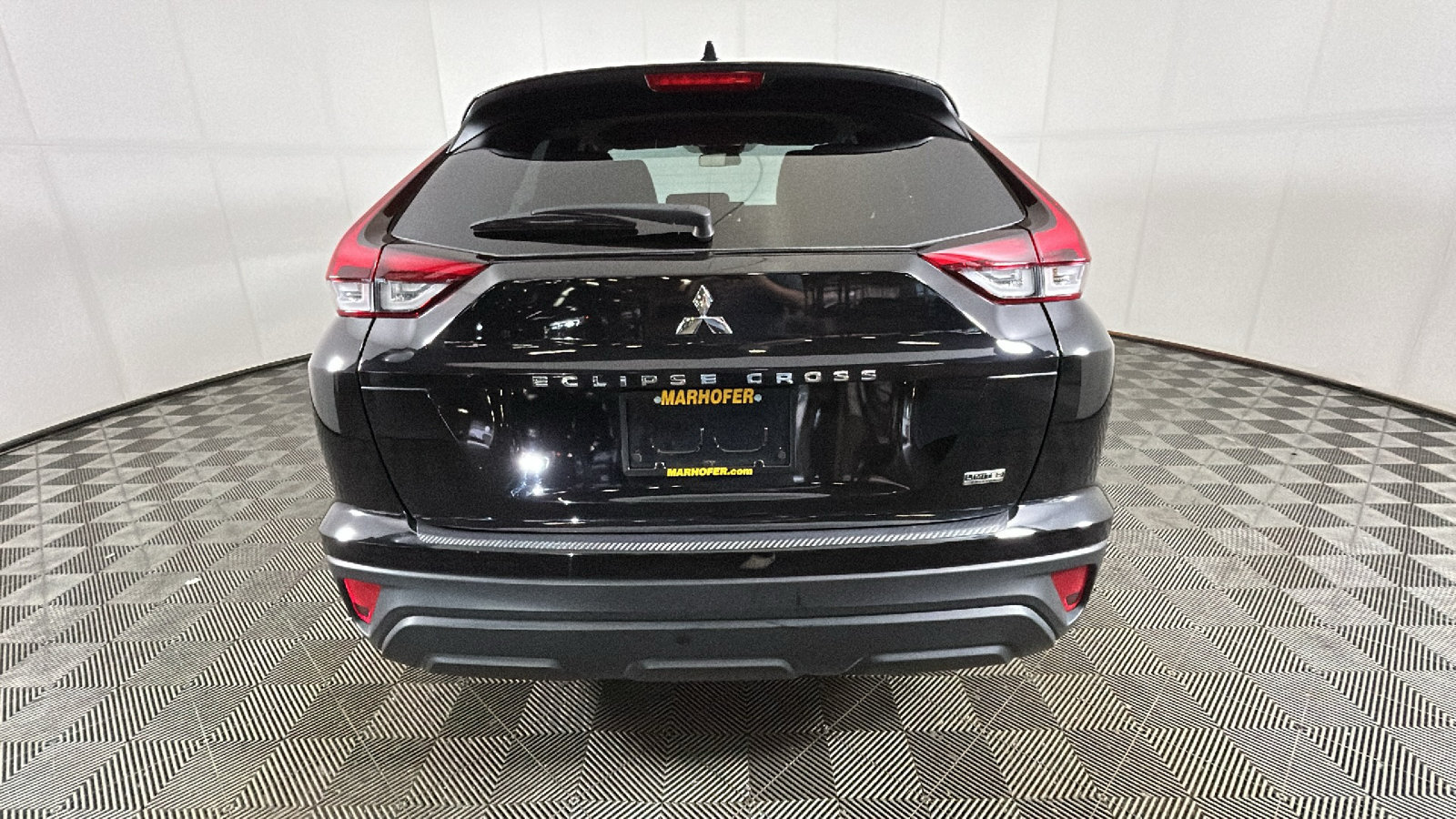 Used 2025 Mitsubishi Eclipse Cross LE AWD/4WD image 3