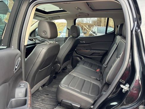 Used 2023 GMC Acadia Denali w/ Black Diamond Edition image 16