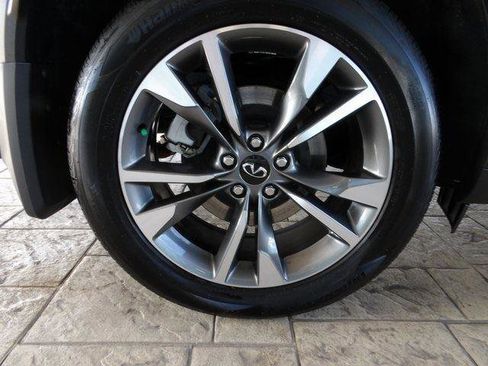 Used 2025 INFINITI QX60 Luxe w/ Vision Package image 12