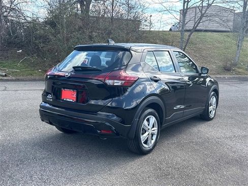 Certified 2024 Nissan Kicks S image 4