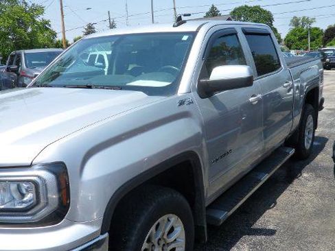 Used 2016 GMC Sierra 1500 SLE w/ SLE Value Package image 4