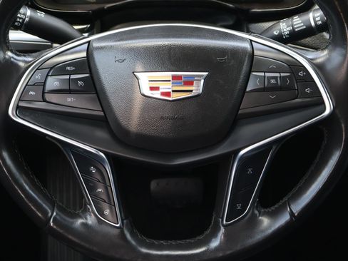 Used 2018 Cadillac XT5 Luxury w/ Driver Awareness Package image 14