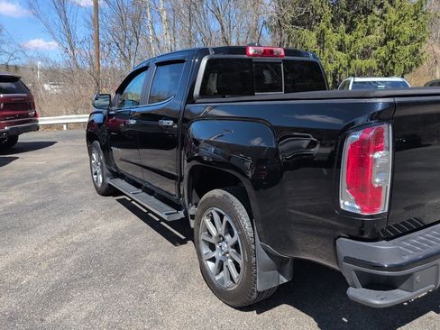 Used 2021 GMC Canyon Denali image 18