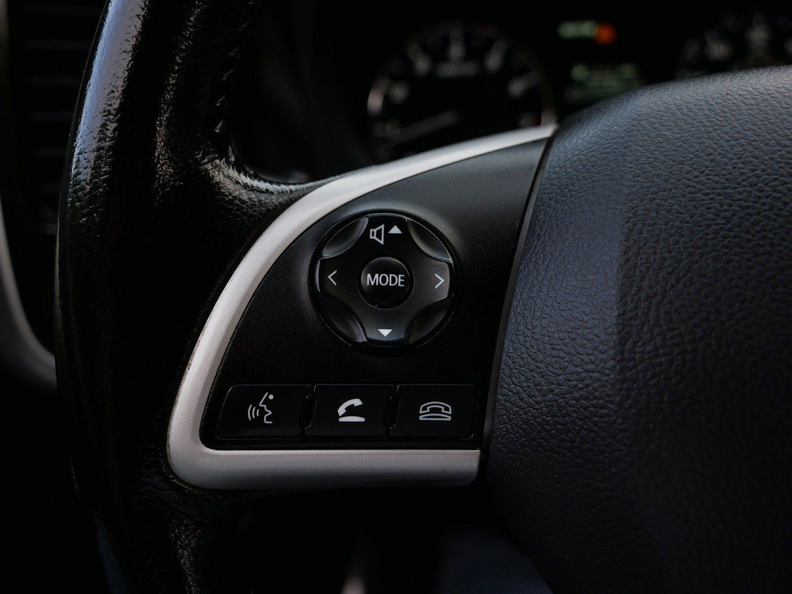 Used 2015 Mitsubishi Outlander SE AWD/4WD image 24