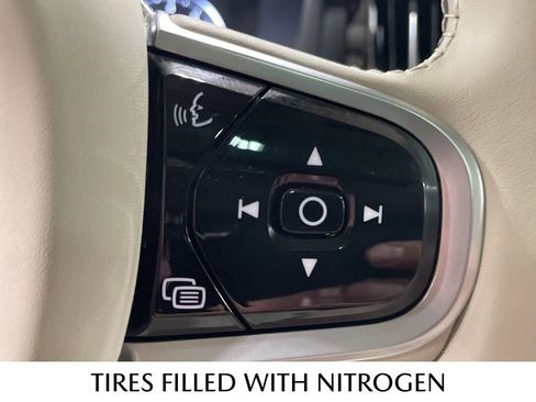 Used 2022 Volvo V60 T5 Cross Country w/ Advanced Package image 24