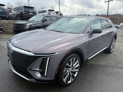 Used 2025 Cadillac Lyriq Luxury w/ LPO, Floor Liner Package