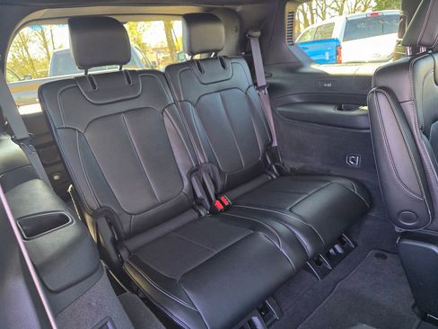 Used 2021 Jeep Grand Cherokee L Overland w/ Advanced Protech Group III image 27