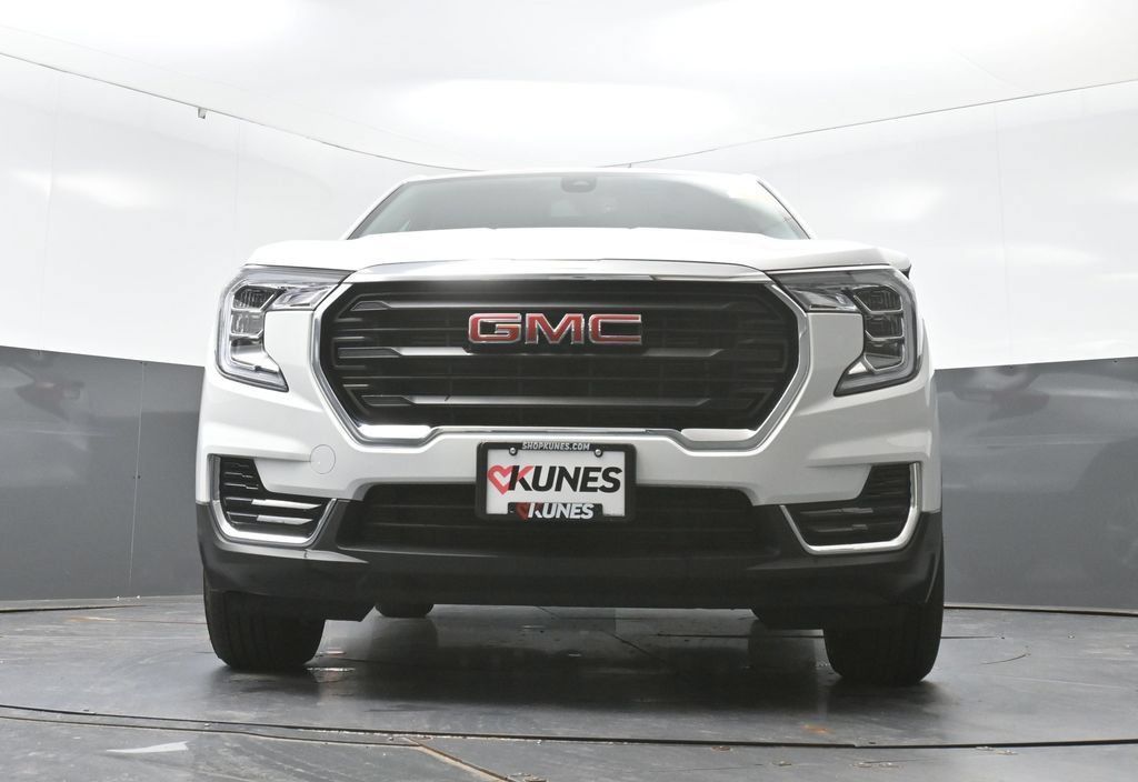 Used 2024 GMC Terrain SLE FWD image 51
