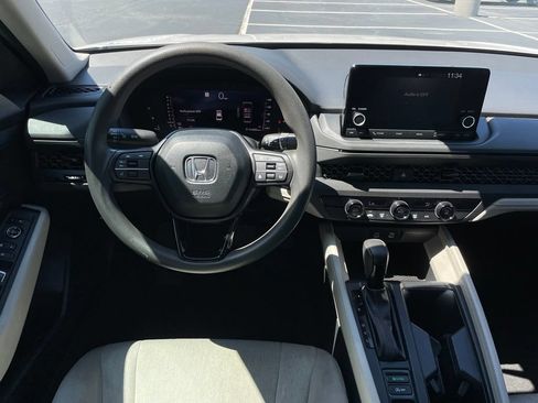 Used 2025 Honda Accord LX image 11