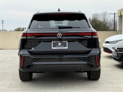New 2026 Volkswagen Tiguan SE R-Line image 5