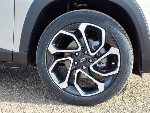 New 2026 Chevrolet Trax RS w/ Driver Confidence Package image 10