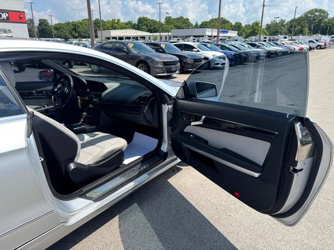 Used 2012 Mercedes-Benz E 350 2dr Cpe E 350 RWD image 9