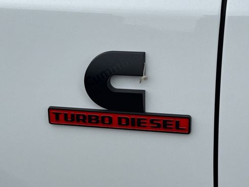 New 2026 RAM 2500 Laramie w/ Night Edition AWD/4WD image 8