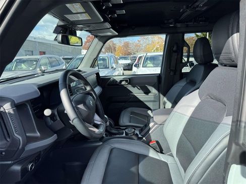 Used 2024 Ford Bronco Big Bend image 13