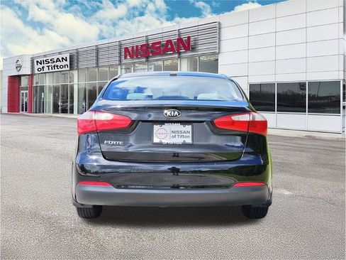 Used 2015 Kia Forte LX w/ Popular Package FWD image 5