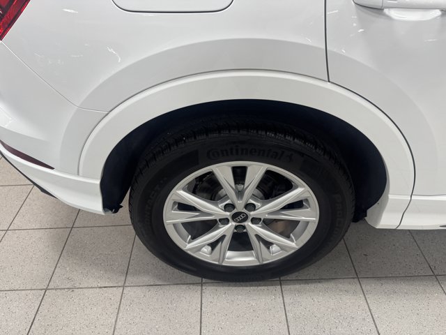 Certified 2024 Audi Q3 2.0T Premium w/ Convenience Package AWD/4WD image 12