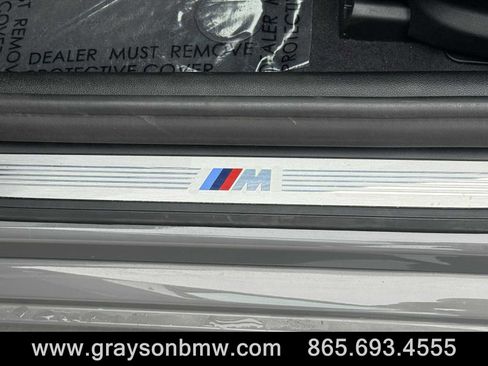 Used 2022 BMW 530e xDrive w/ Premium Package image 10