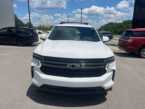 Used 2021 Chevrolet Suburban RST w/ Luxury Package AWD/4WD image 9