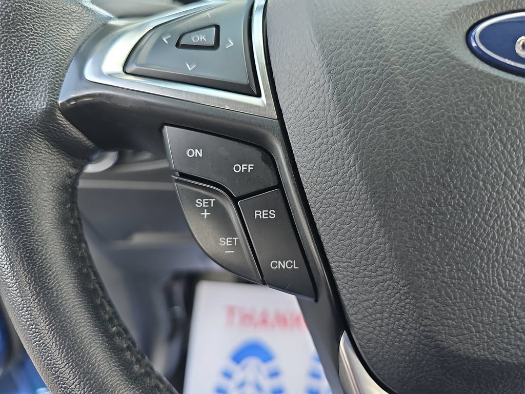 Used 2024 Ford Edge SEL AWD/4WD image 16